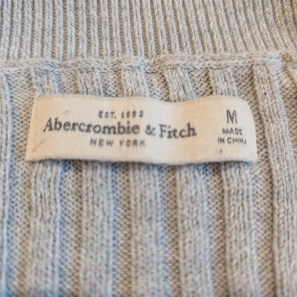Abercrombie & Fitch grey cable knit sweater with zipper size M - Picture 3 of 6